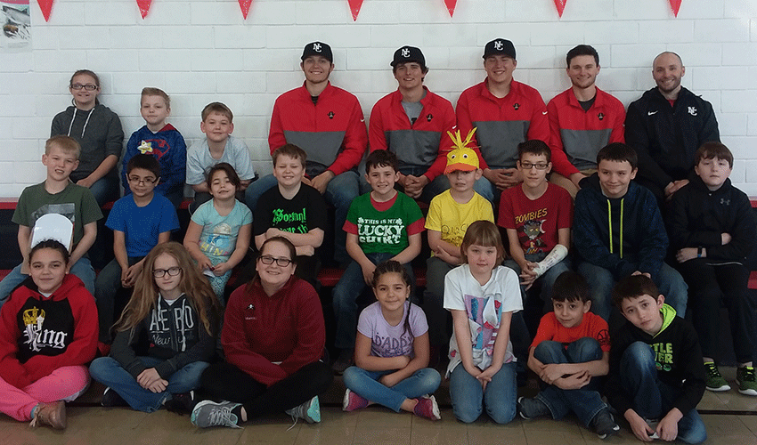 Pirates Baseball Players Read At Spickard Elementary