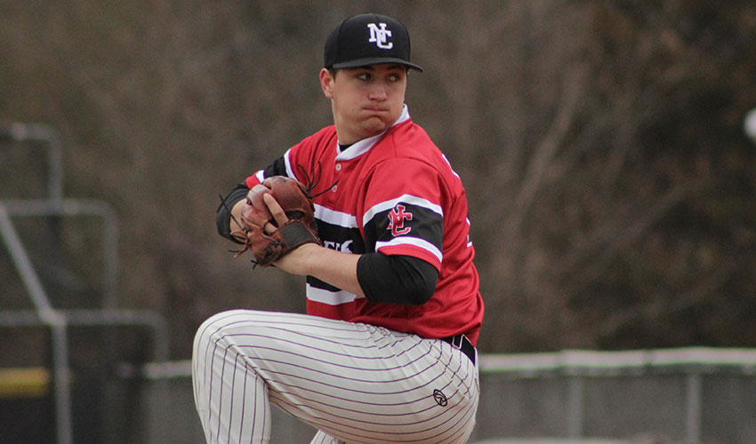 Pirates Drop Pair Of Games To 5th Ranked Jefferson College