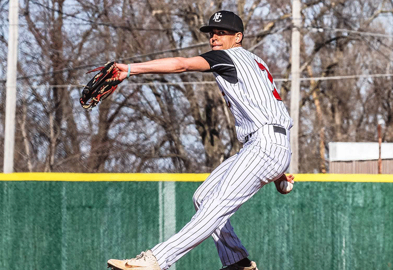 Pirates Baseball Takes Down #20 Iowa Central