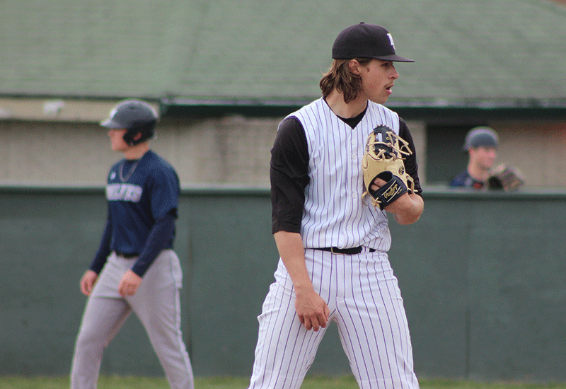 Pirates Split With DI Foe Metropolitan CC