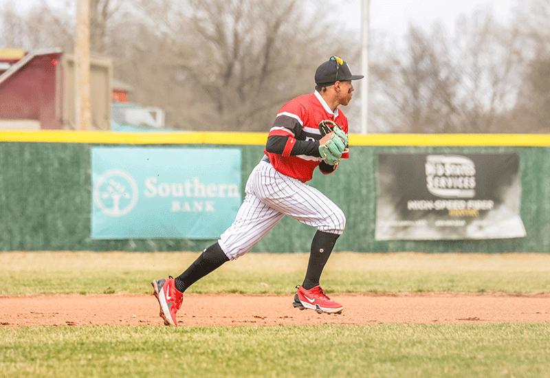 Pirates Lose A Close One, Rebound In A Big Way To Split With Southwestern CC