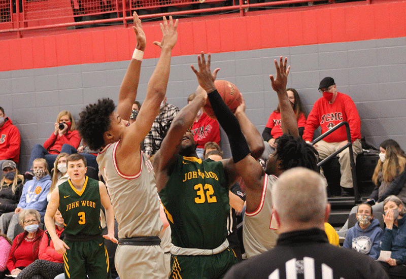 Home Loss For Pirates Basketball