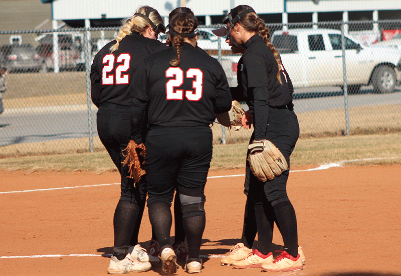 A Pair Of Home Region XVI Splits For Pirates Softball