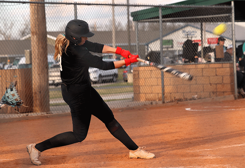 Softball Earns A Pair Of Region 16 Road Splits