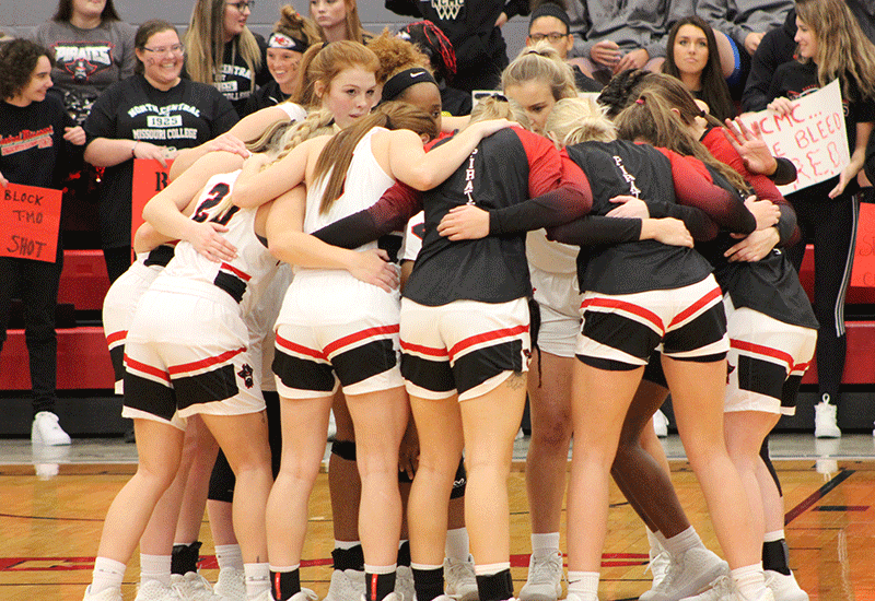 Friday Win, Saturday Loss For Women's Basketball