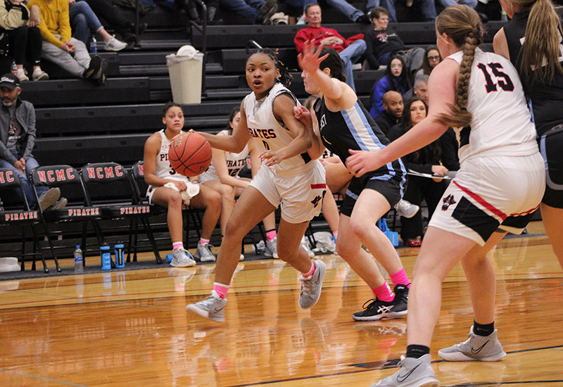 Lady Pirates Improve To 17-4 With Win Over Southeast CC