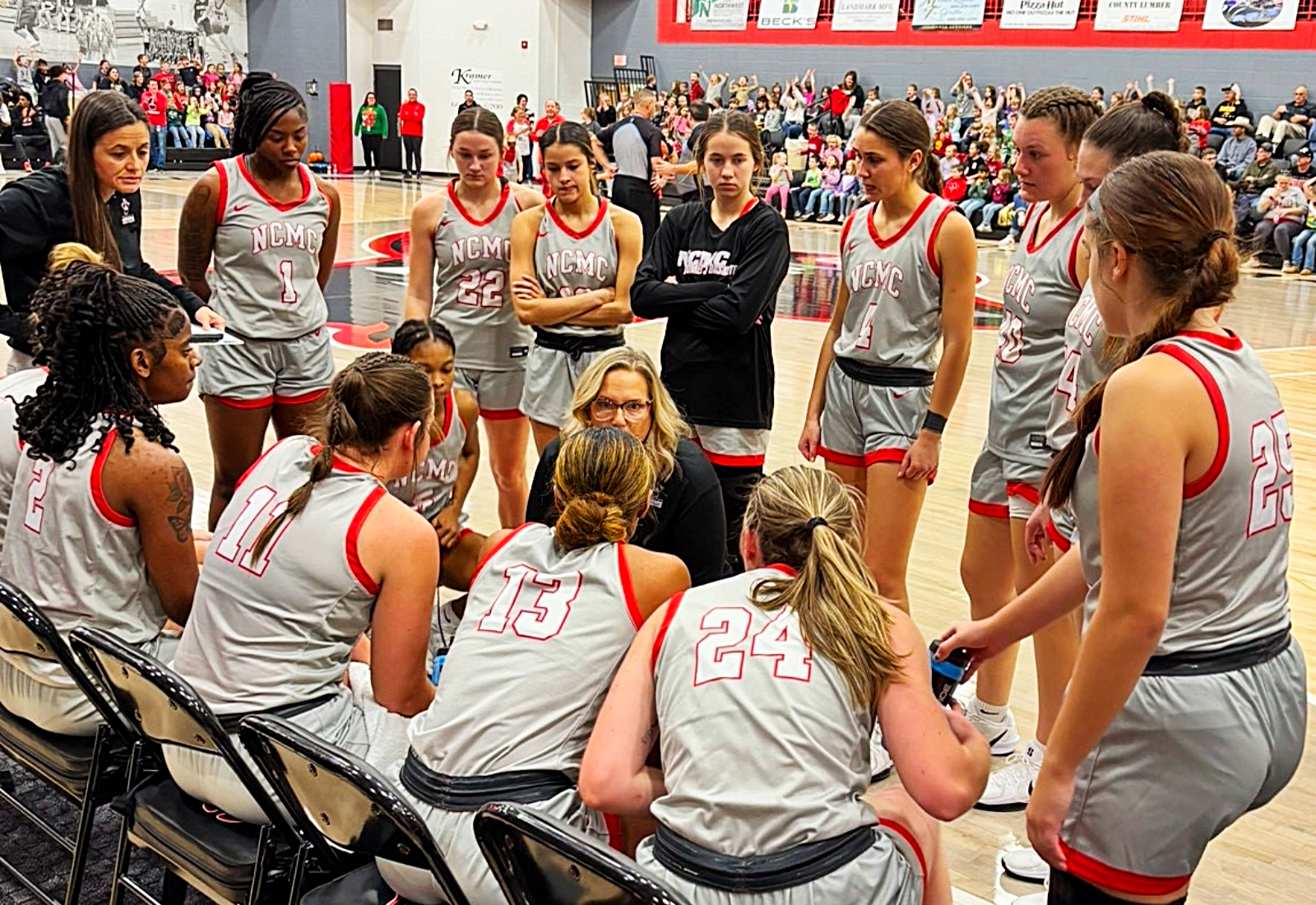 Lady Pirates Finish First Semester At 10-6